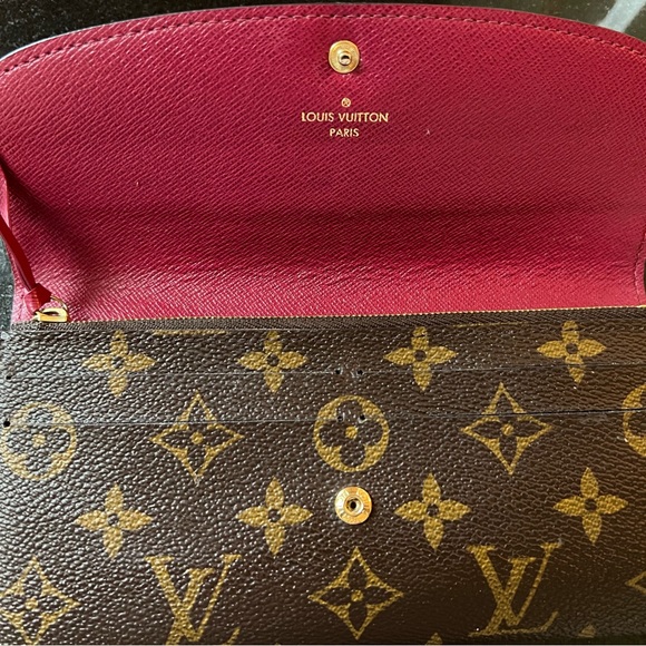 LOUIS VUITTON EMILIE WALLET - Picture 2 of 12